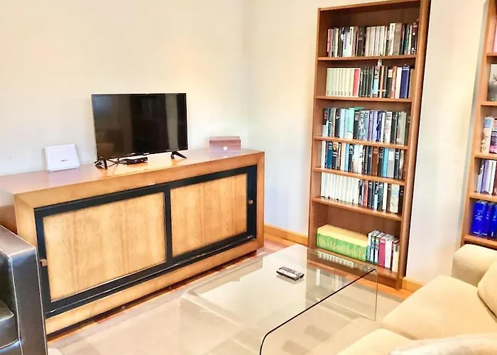 Grossi Centro Garaje اوفيدو